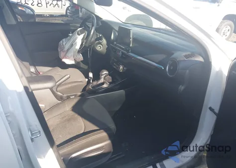 2019 Kia Forte S из США, поврежденный, VIN 3KPF34AD5KE026596